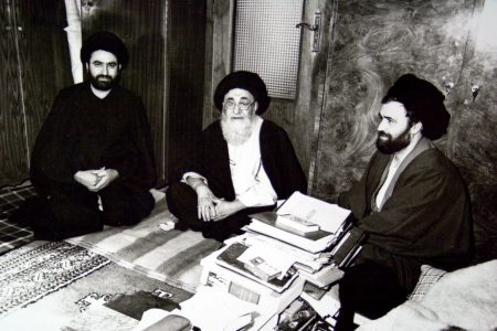 آیت الله العظمی مرعشی نجفی و دکتر مرعشی در دیدار با مرحوم سید احمد خمینی